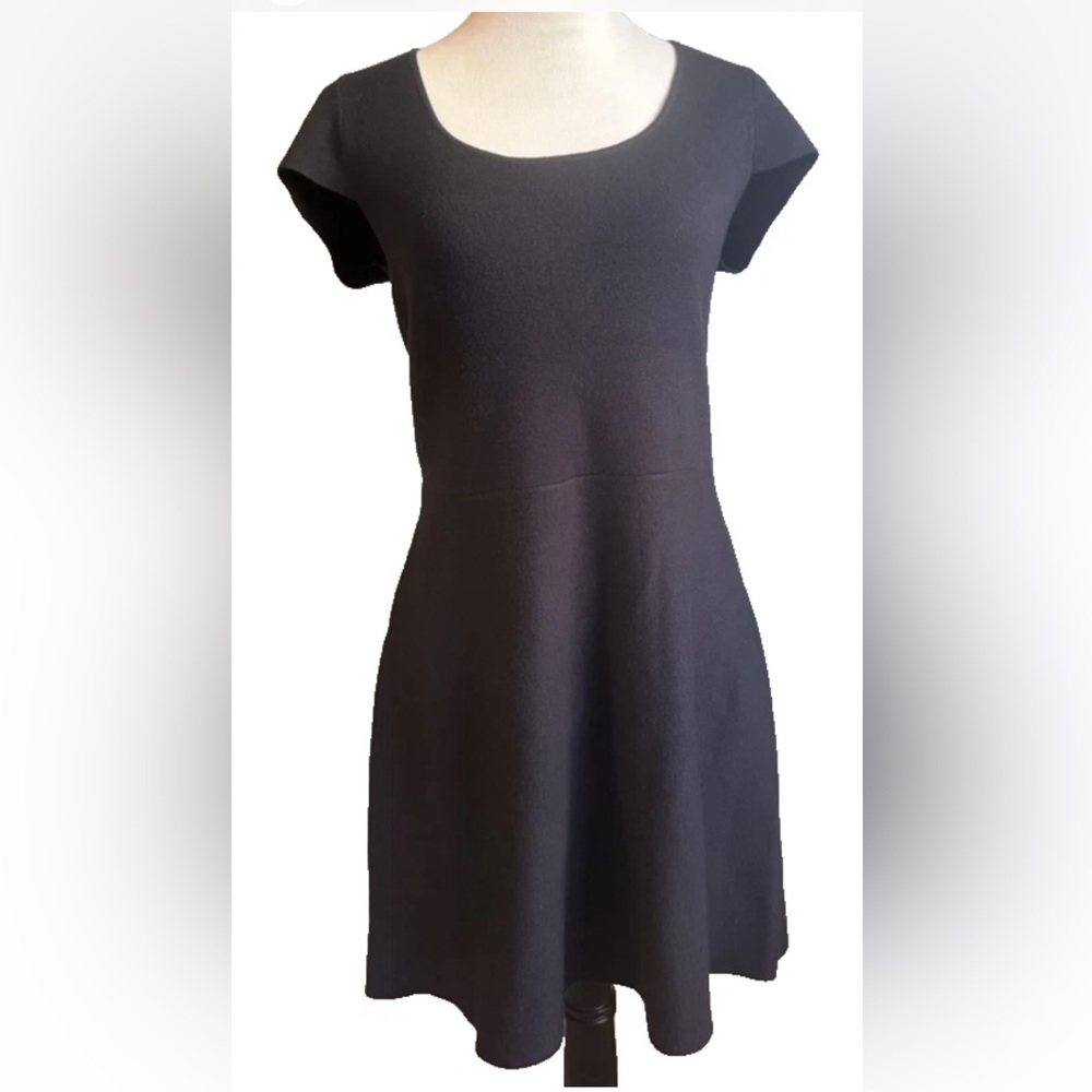 Nicole Miller Little Black Sweater Dress Size Large Stretchy & Comfy